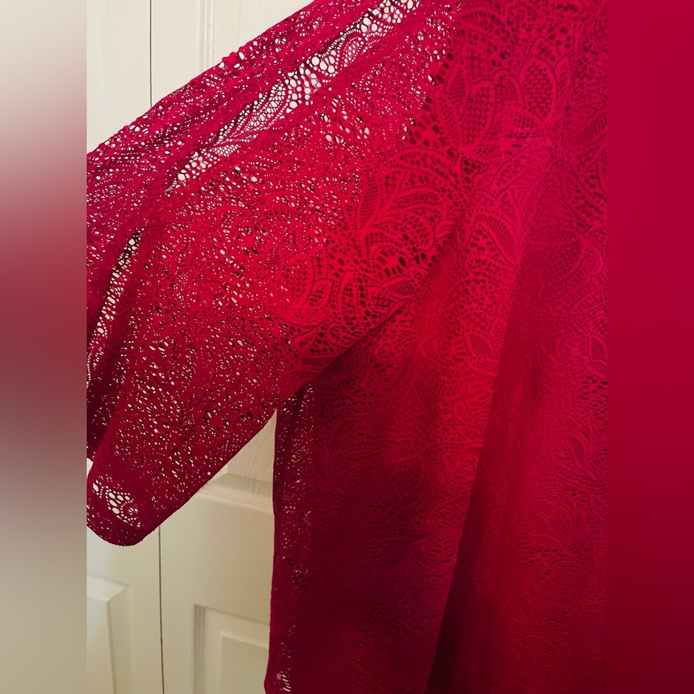 Any Wear by Catherines size 3X or 26/28 hot pink lace cold shoulder blouse - Picture 4 of 4